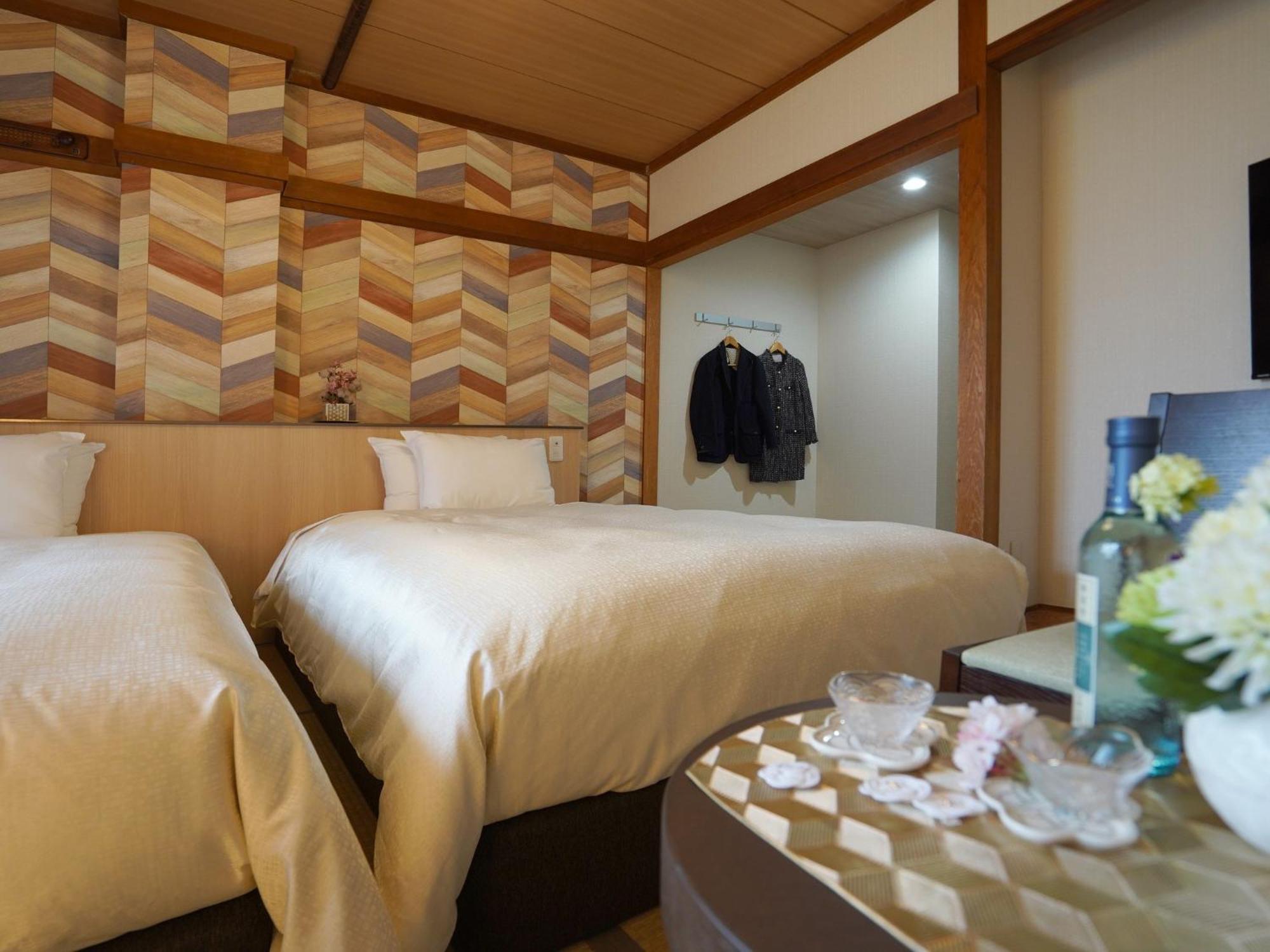 Hotel New Gaea Iizuka Екстер'єр фото