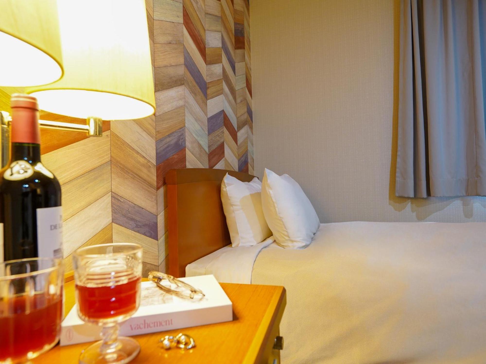 Hotel New Gaea Iizuka Екстер'єр фото