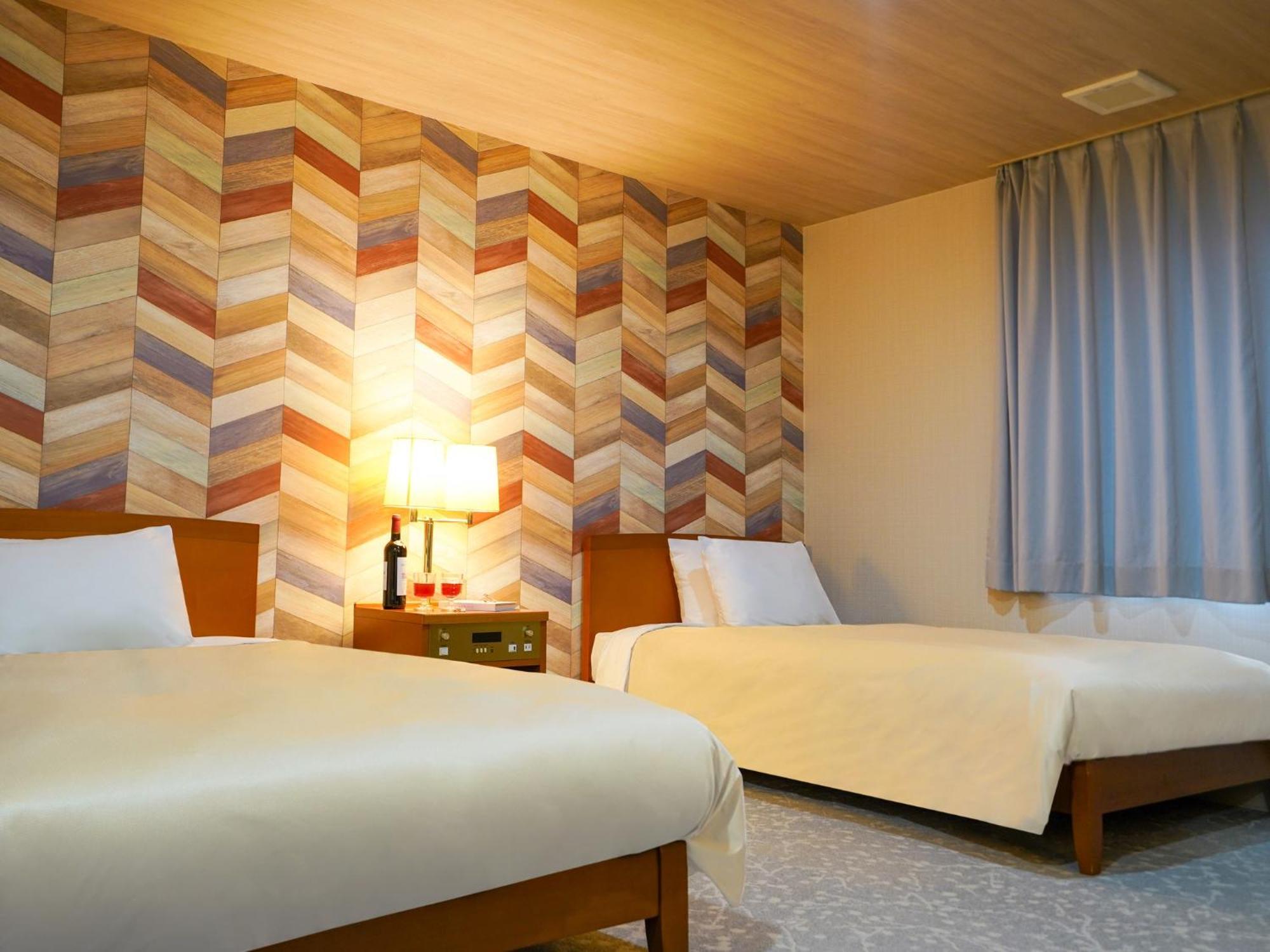 Hotel New Gaea Iizuka Екстер'єр фото